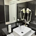 Emar Luxury 公寓 Durrës