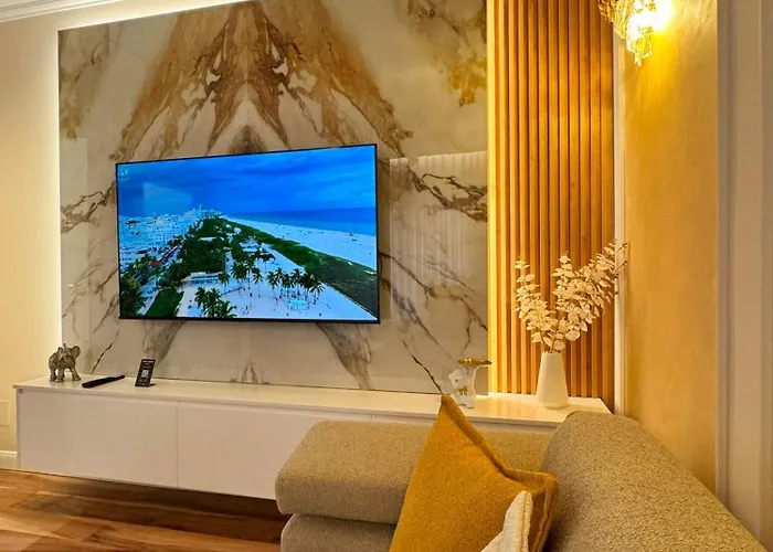 Emar Luxury Apartment