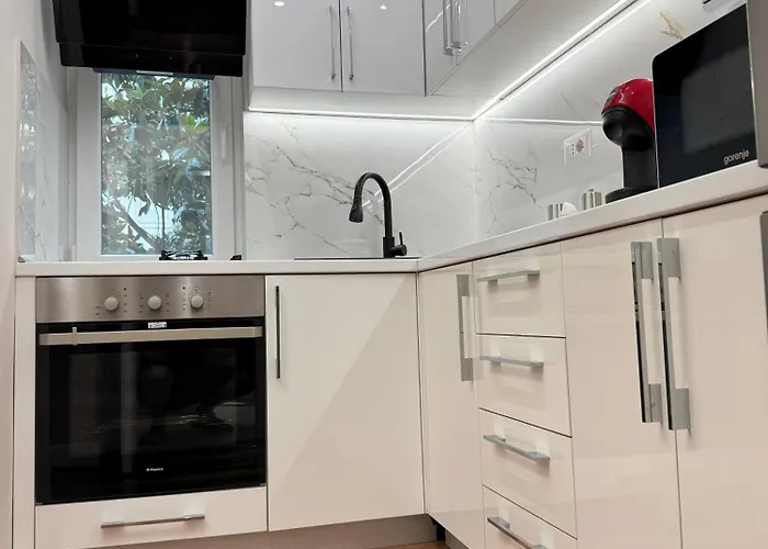 Emar Luxury * Durrës