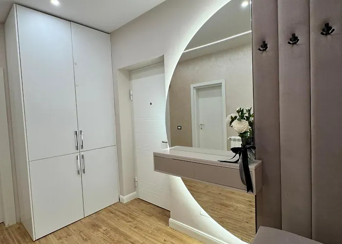 Emar Luxury Apartment *